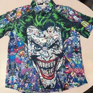 The Joker Bold Graphic Short-Sleeve Button-Up Shirt - Green/Multicolor